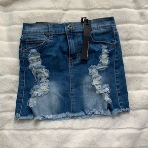 Denny’s girls denim skirt
